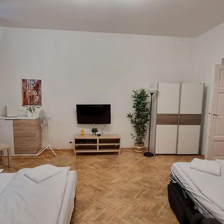 Apartment Krakovska 20 Прага Экстерьер фото